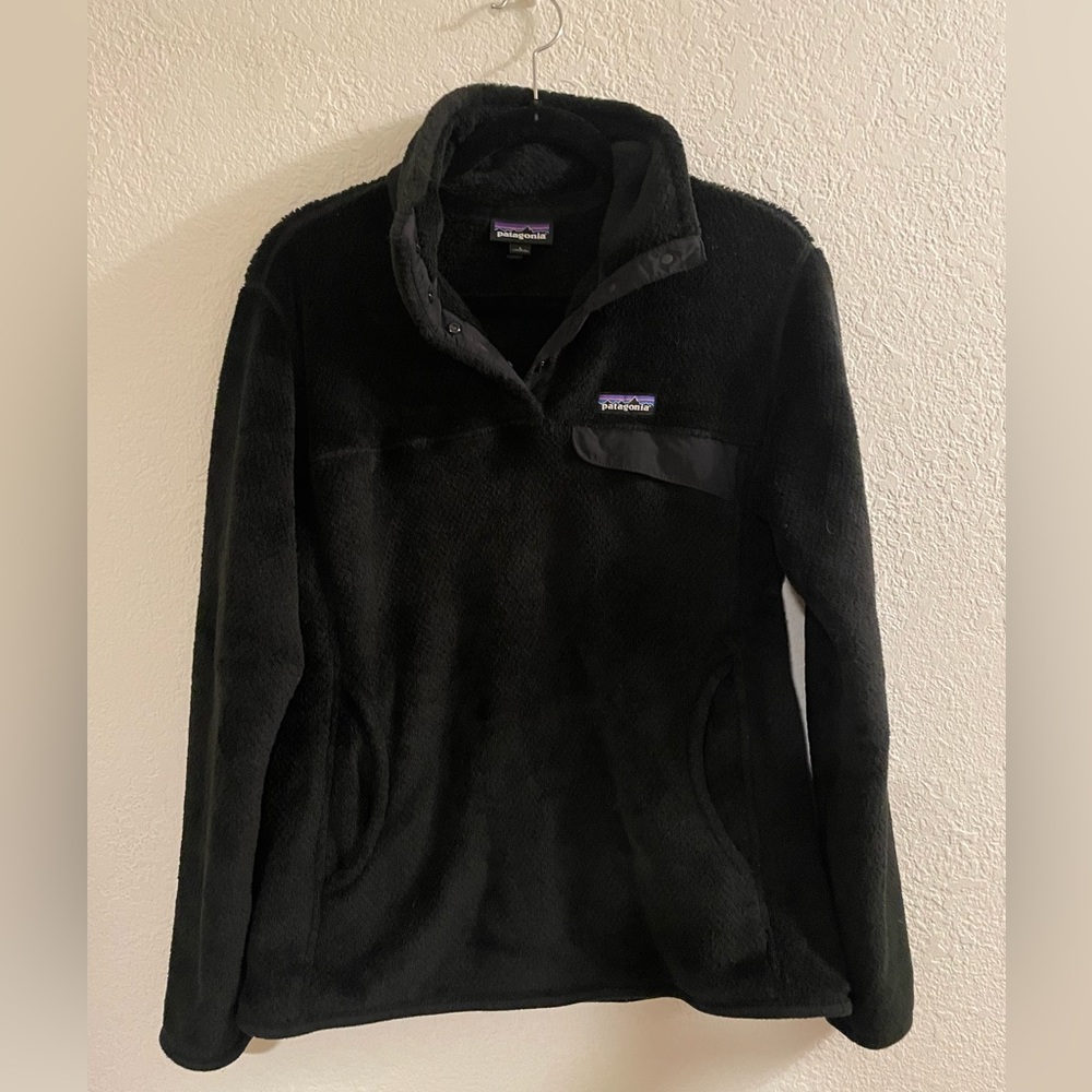 Black Patagonia Sherpa jacket